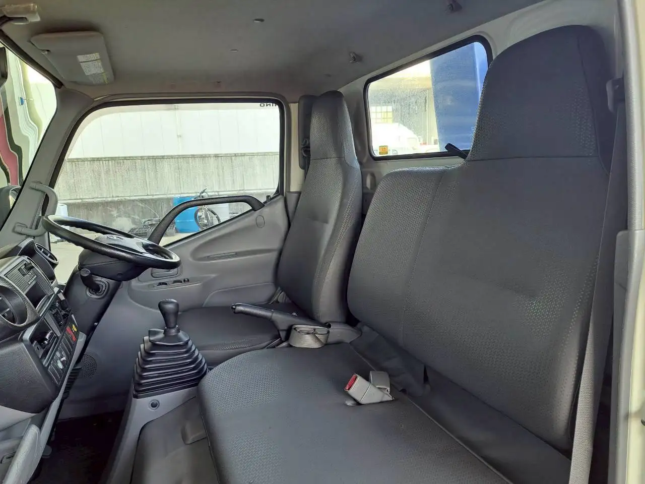 日野 デュトロ 小型 クレーン付 3段 ラジコンの中古トラック画像13