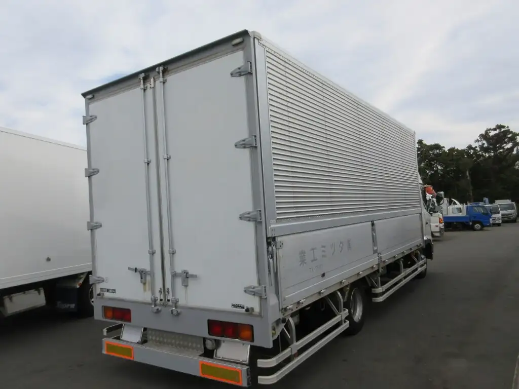 日野 レンジャー 中型/増トン ウイング エアサス ベッドの中古トラック画像3