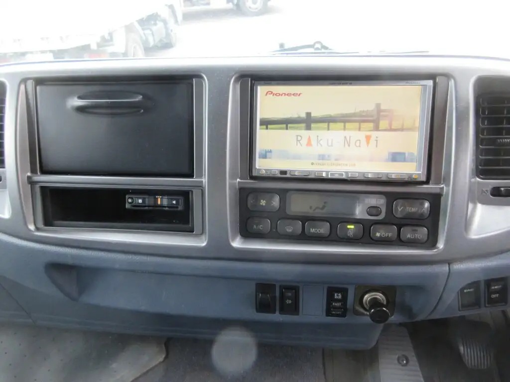 日野 レンジャー 中型/増トン ウイング エアサス ベッドの中古トラック画像14