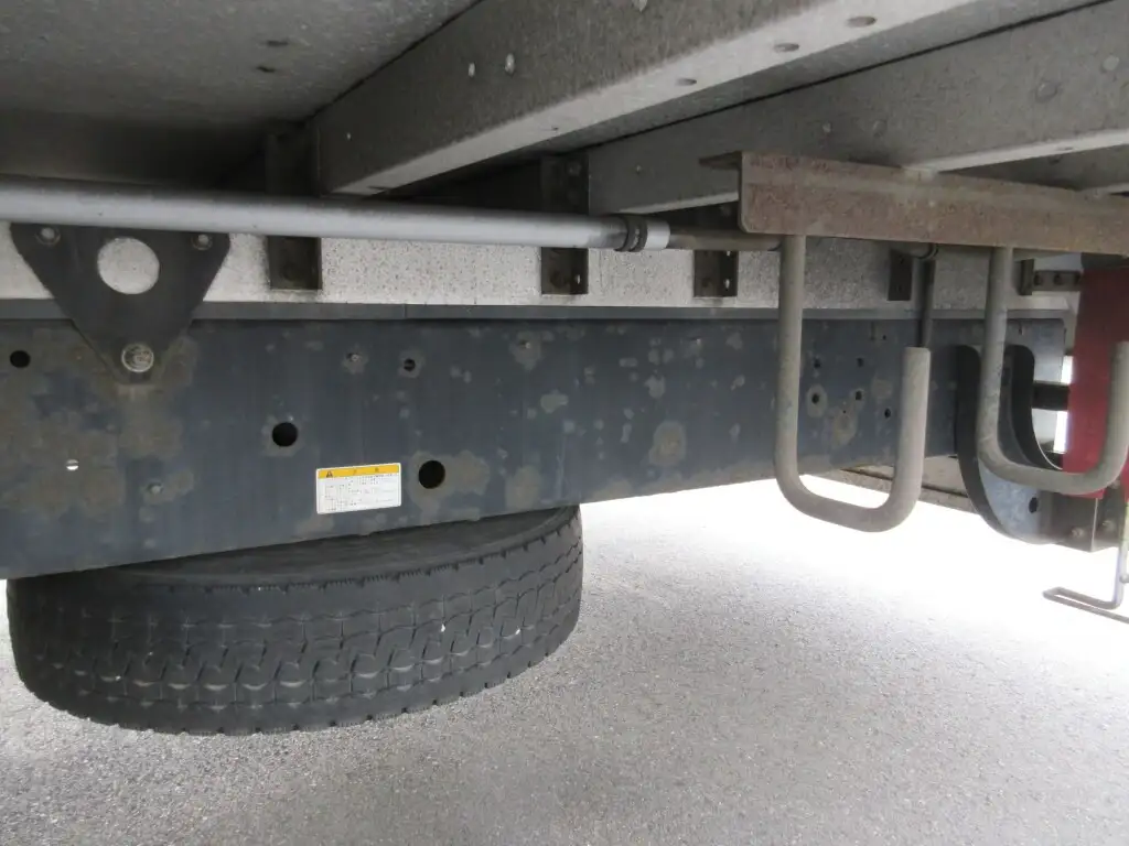 日野 レンジャー 中型/増トン ウイング エアサス ベッドの中古トラック画像18