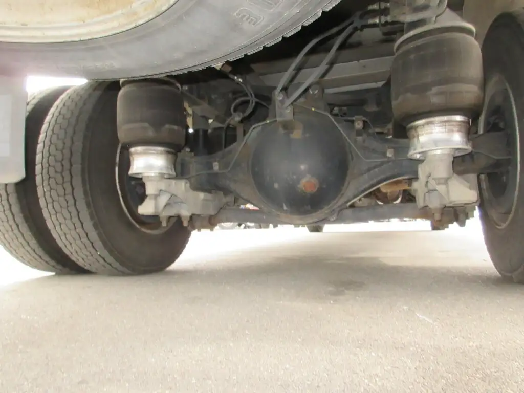 日野 レンジャー 中型/増トン ウイング エアサス ベッドの中古トラック画像16