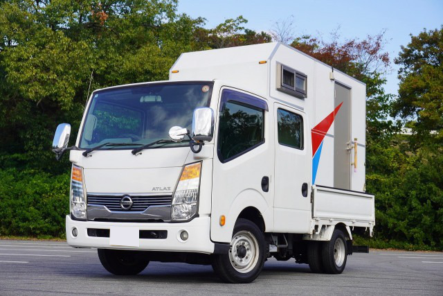 日産 アトラス 小型 特殊車両