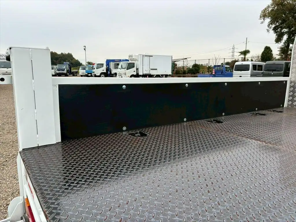 三菱 キャンター 小型 平ボディ パワーゲート 床鉄板の中古トラック画像9