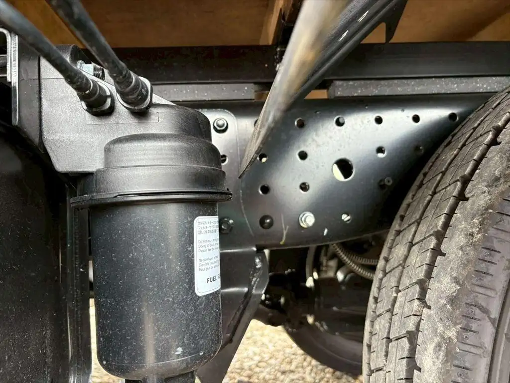 三菱 キャンター 小型 平ボディ パワーゲート 床鉄板の中古トラック画像19