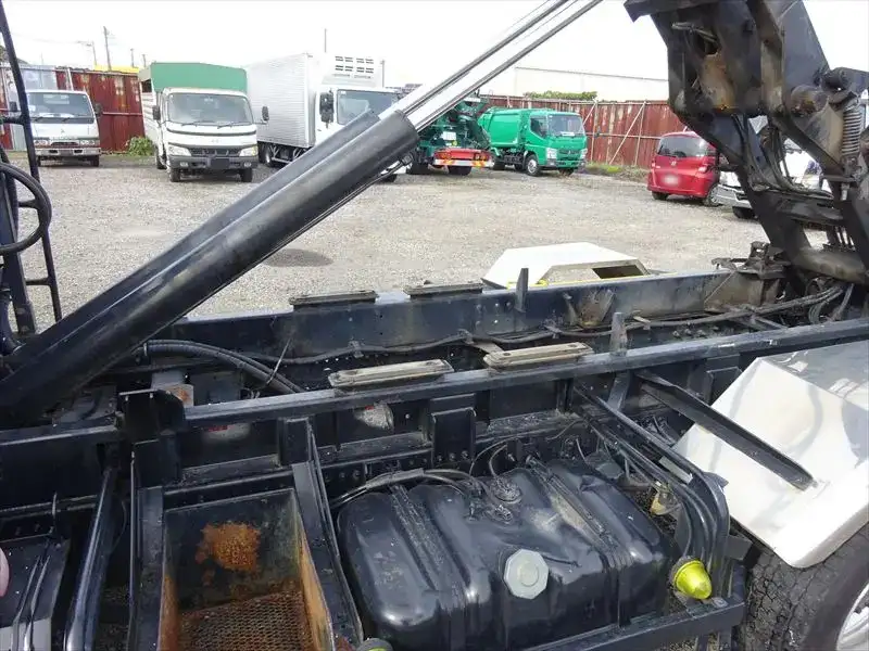 いすゞ フォワード 中型/増トン アームロール ツインホイスト PKG-FRR90S2の中古トラック画像16