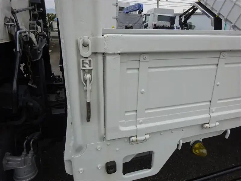 日野 レンジャー 中型/増トン 平ボディ ベッド 2KG-FD2ABAの中古トラック画像9