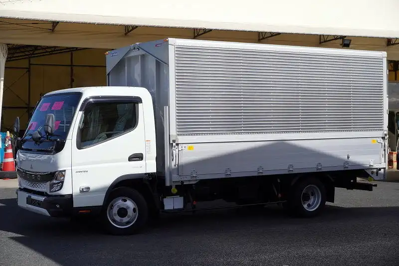 三菱 キャンター 小型 ウイング 2RG-FEB50 R5 の中古トラック【車両No.200973】