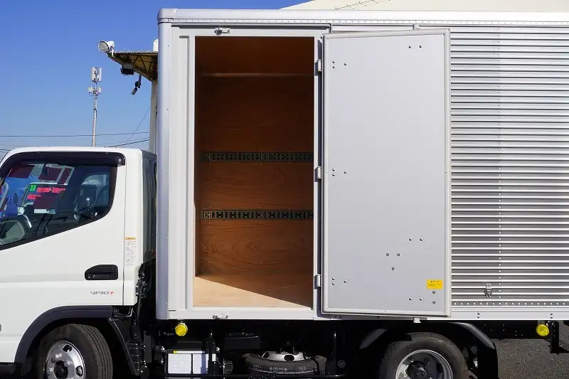 三菱 キャンター 小型 アルミバン サイドドア 2RG-FBA20の中古トラック画像8