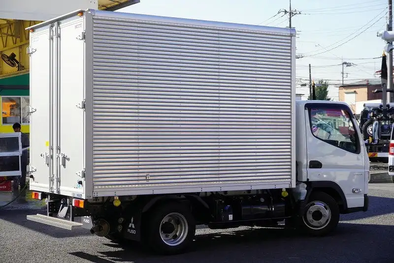 三菱 キャンター 小型 アルミバン サイドドア 2RG-FBA20の中古トラック画像2