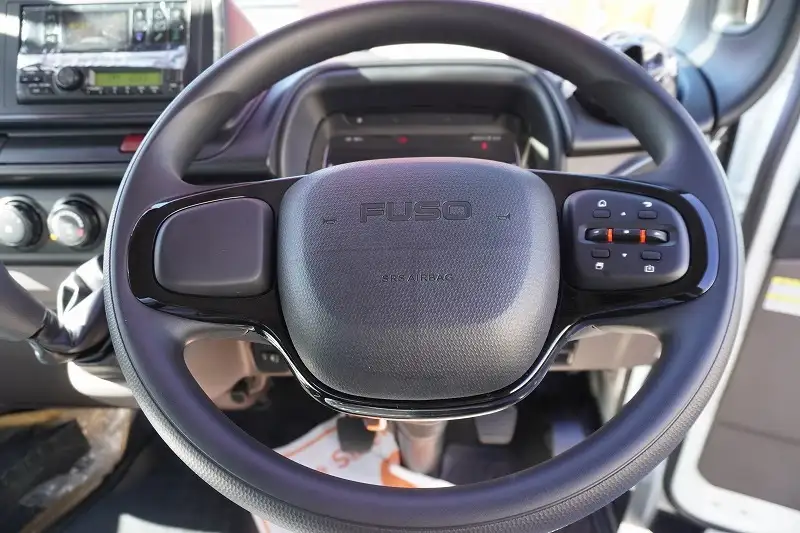 三菱 キャンター 小型 冷凍冷蔵 低温 床ステンの中古トラック画像12