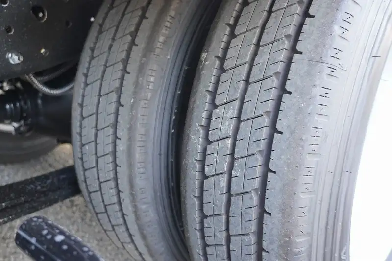 三菱 キャンター 小型 冷凍冷蔵 低温 床ステンの中古トラック画像20