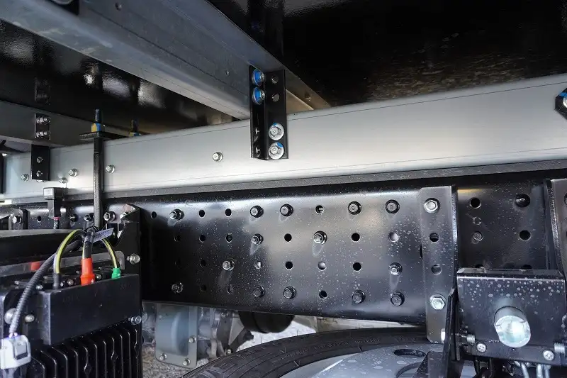 三菱 キャンター 小型 冷凍冷蔵 低温 床ステンの中古トラック画像像17