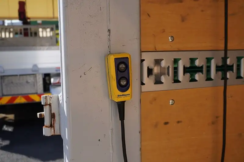 三菱 キャンター 小型 アルミバン パワーゲート 2RG-FBA20の中古トラック画像5