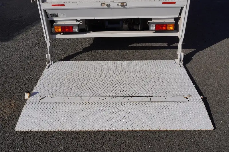 三菱 キャンター 小型 アルミバン パワーゲート 2RG-FBA20の中古トラック画像7