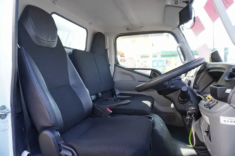 三菱 キャンター 小型 アルミバン パワーゲート 2RG-FBA20の中古トラック画像10