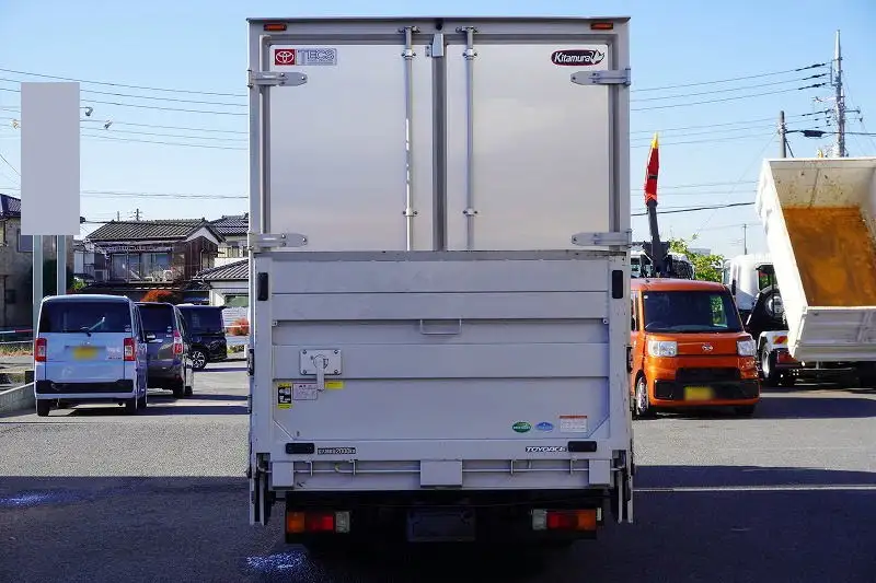 トヨタ トヨエース 小型 アルミバン パワーゲート TPG-XZU645Mの中古トラック画像3