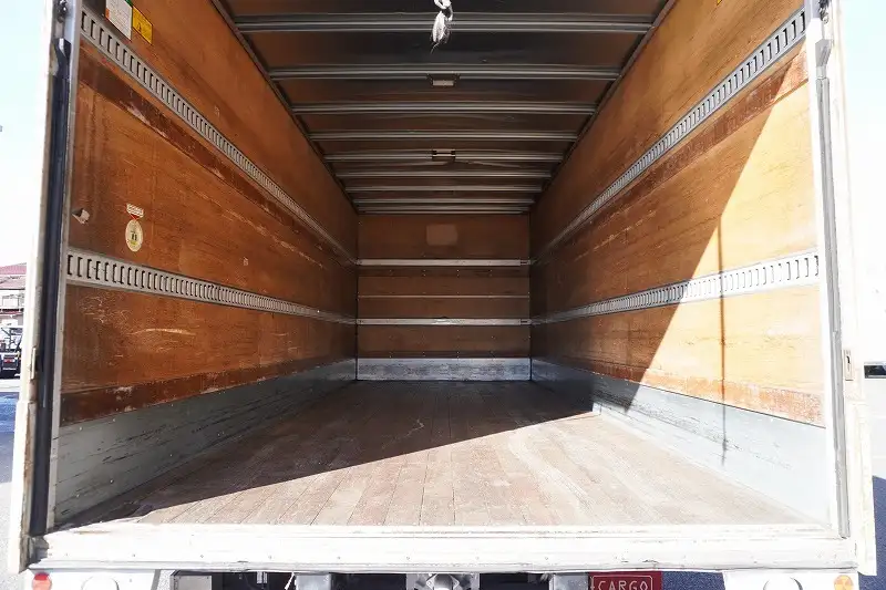 いすゞ フォワード 中型/増トン アルミバン パワーゲート 2RG-FRR90S2の中古トラック画像4