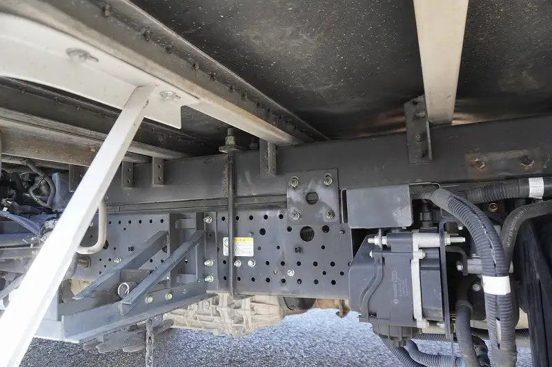 いすゞ フォワード 中型/増トン アルミバン パワーゲート 2RG-FRR90S2の中古トラック画像18