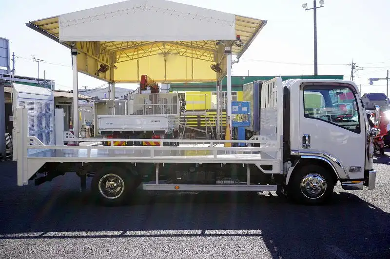 いすゞ エルフ 小型 車両重機運搬 TRG-NPR85AR H27の中古トラック画像2