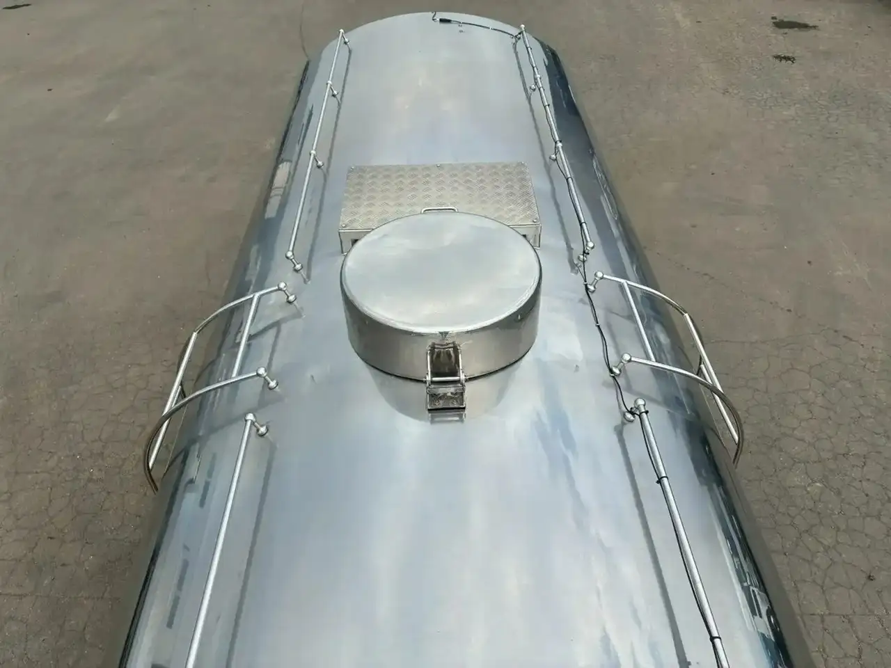 日野 レンジャー 中型/増トン タンク車 ローリー LDG-FG8JKAAの中古トラック画像6