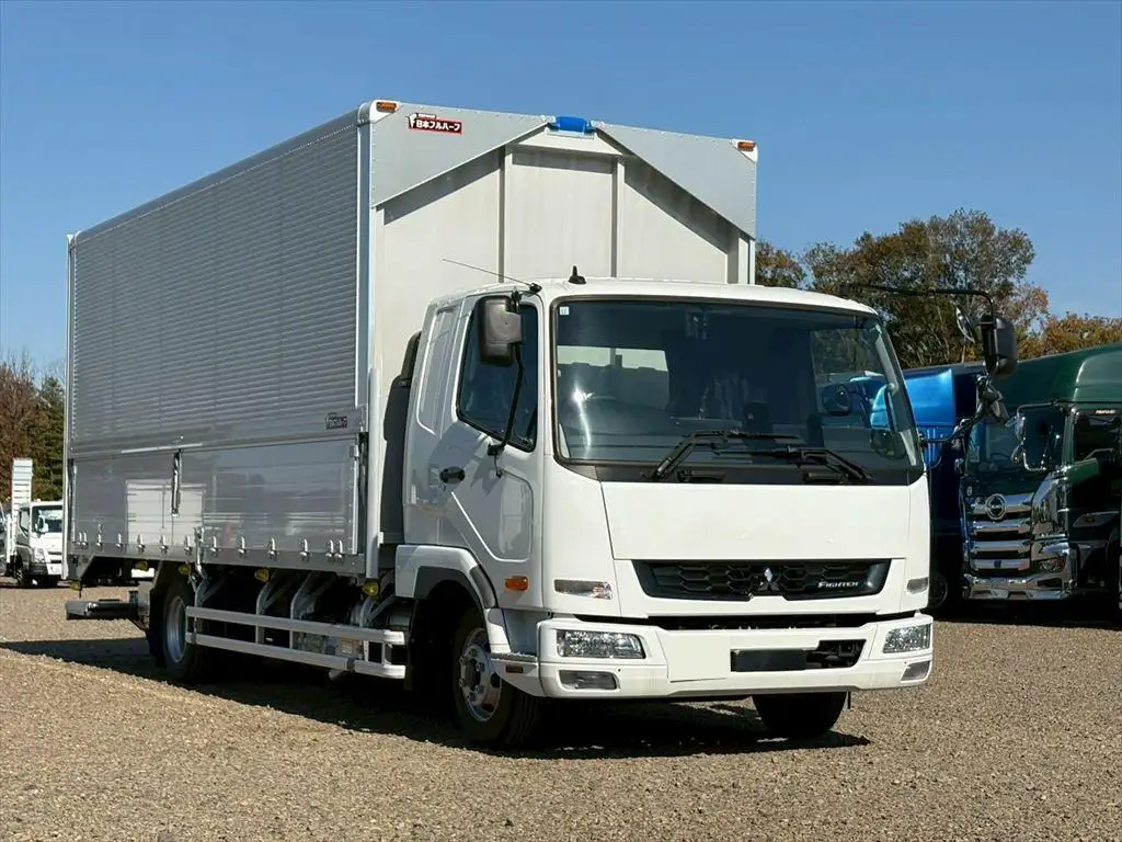 三菱 ファイター 中型/増トン ウイング パワーゲート エアサスの中古トラック画像2