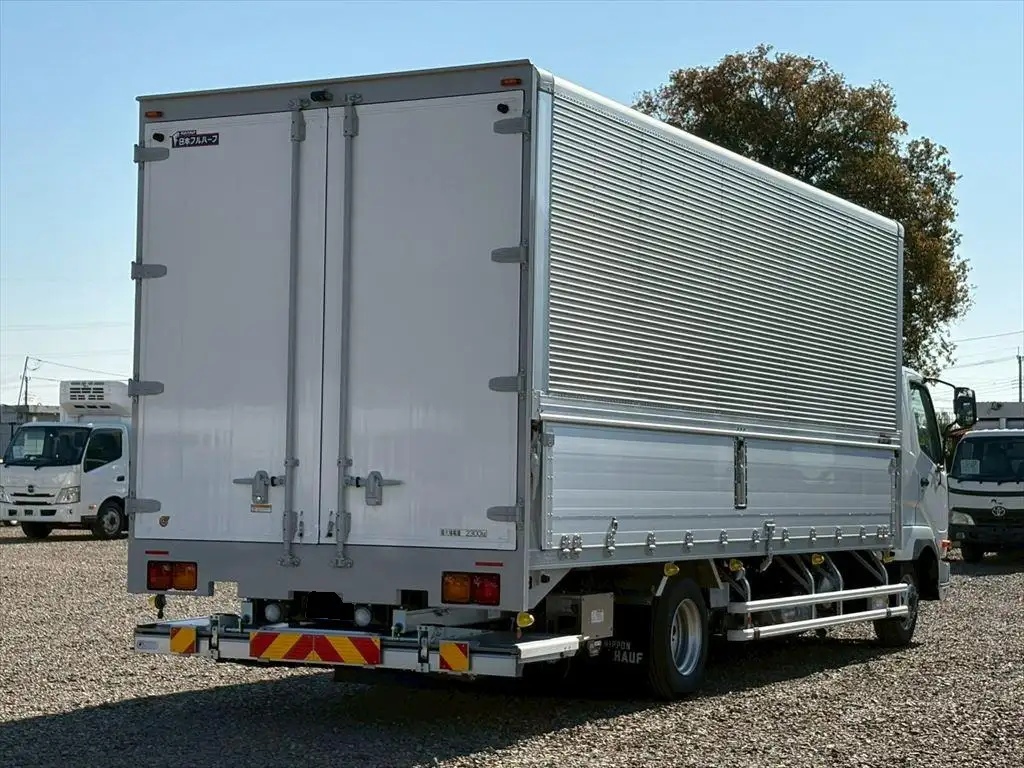 三菱 ファイター 中型/増トン ウイング パワーゲート エアサスの中古トラック画像3