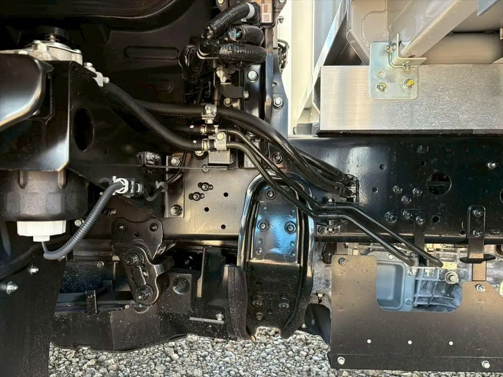 三菱 ファイター 中型/増トン ウイング パワーゲート エアサスの中古トラック画像16