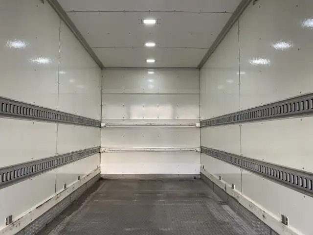 日野 デュトロ 小型 アルミバン パワーゲート シャッター式の中古トラック画像5