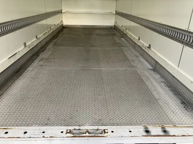 日野 デュトロ 小型 アルミバン パワーゲート シャッター式の中古トラック画像6