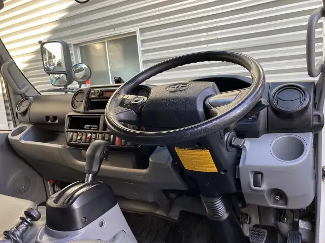 トヨタ ダイナ 小型 アルミバン パワーゲート サイドドアの中古トラック画像11