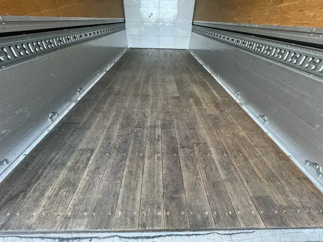 三菱 キャンター 小型 ウイング TPG-FEA50 H30の中古トラック画像4