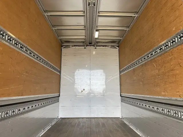 三菱 キャンター 小型 ウイング TPG-FEA50 H30の中古トラック画像5