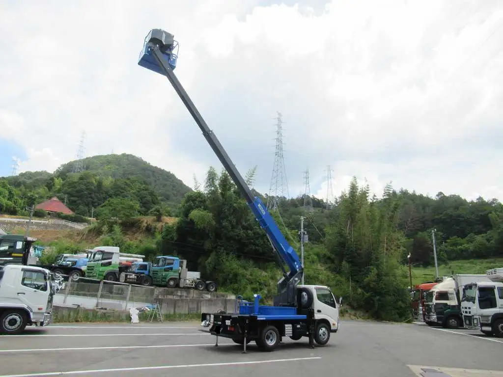 日野 デュトロ 小型 高所・建柱車 高所作業車 2KG-XZU600Eの中古トラック画像6
