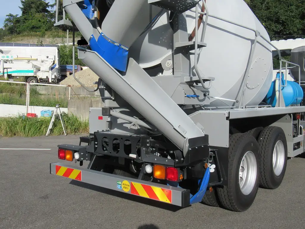 三菱 スーパーグレート 大型 ミキサー・ポンプ ベッド 2KG-FV70GXの中古トラック画像10