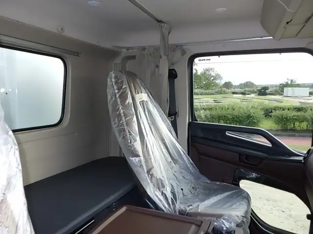 日野 レンジャー 中型/増トン 冷凍冷蔵 パワーゲート 床アルミの中古トラック画像13