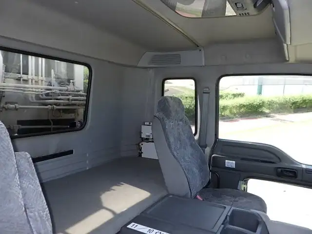 いすゞ ギガ 大型 パッカー車 プレス式 ベッドの中古トラック画像11