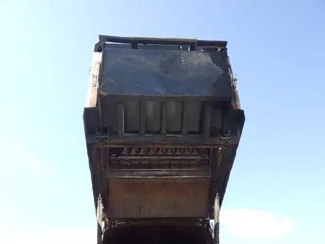 いすゞ ギガ 大型 パッカー車 プレス式 ベッドの中古トラック画像6