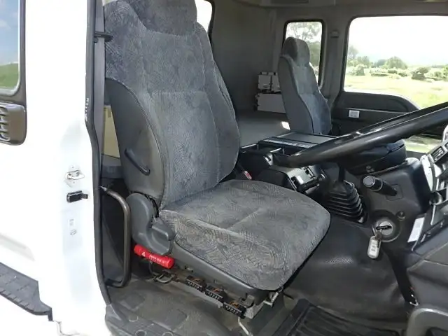 いすゞ ギガ 大型 パッカー車 プレス式 ベッドの中古トラック画像12