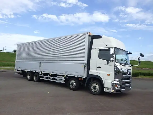 日野 プロフィア 大型 ウイング パワーゲート ハイルーフの中古トラック画像2