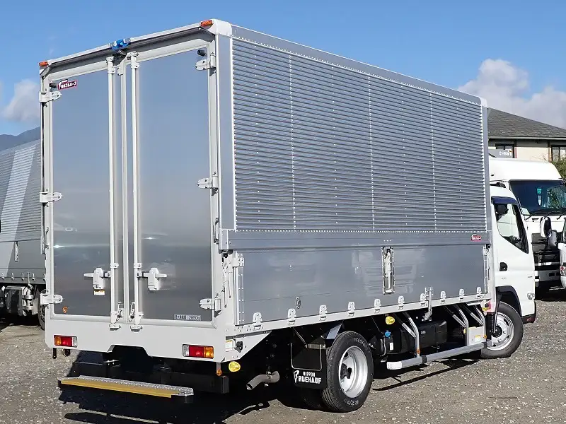 三菱 キャンター 小型 ウイング 2RG-FEB50 R7の中古トラック画像3