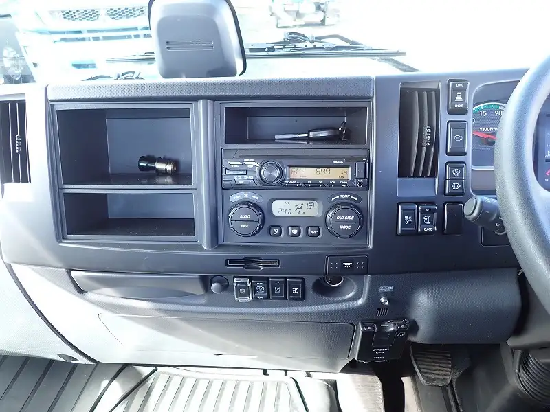 いすゞ フォワード 中型/増トン クレーン付 4段 ラジコンの中古トラック画像13