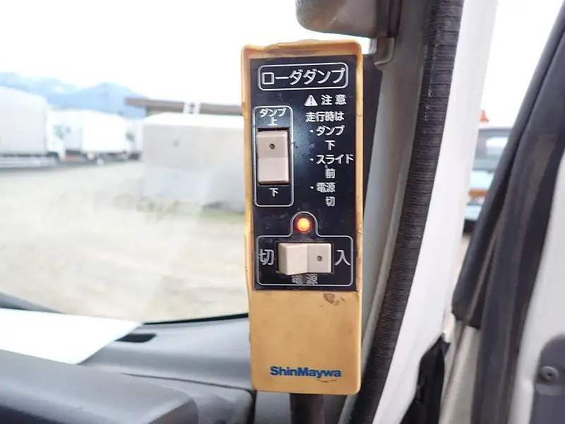 いすゞ エルフ 小型 ダンプ ローダー PDG-NPR75Nの中古トラック画像13