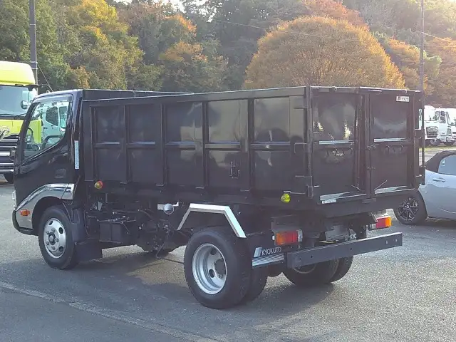 日野 デュトロ 小型 ダンプ 土砂禁 ステンレス張りの中古トラック画像6
