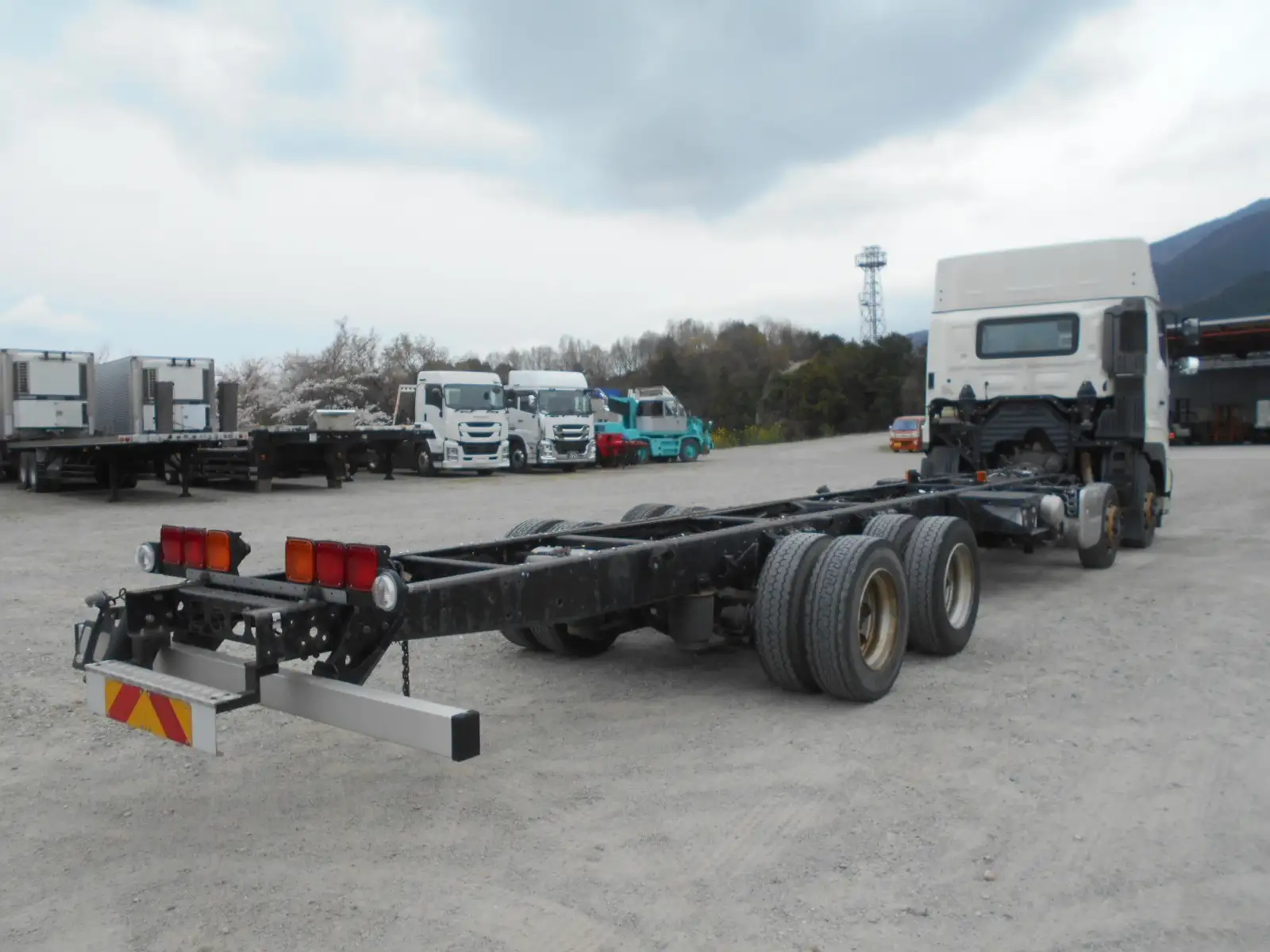 日野 プロフィア 大型 トラクター ハイルーフ 2デフの中古トラック画像3