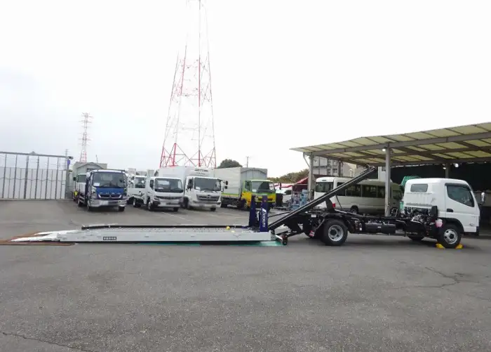 三菱 キャンター 小型 車両重機運搬 ウインチ 2PG-FEB80の中古トラック画像3