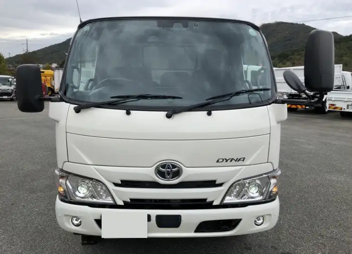 トヨタ ダイナ 小型 平ボディ 2RG-XZU605 R3の中古トラック画像2