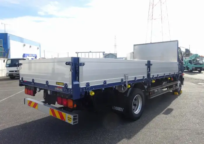 三菱 ファイター 中型/増トン 平ボディ アルミブロック 2KG-FK72FZの中古トラック画像4