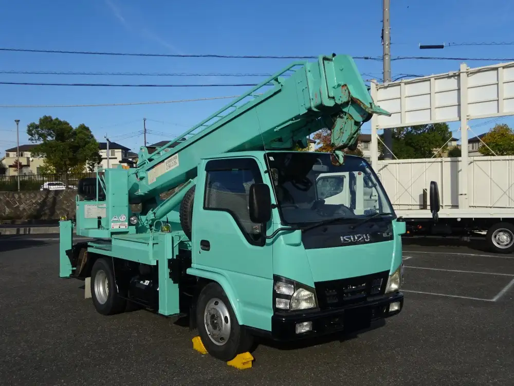 いすゞ エルフ 小型 高所・建柱車 建柱車 PB-NKR81Nの中古トラック画像3