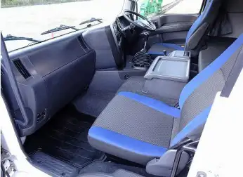 いすゞ ギガ 大型 ウイング エアサス ベッドの中古トラック画像15