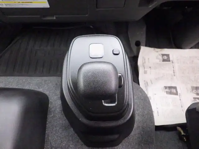 いすゞ フォワード 中型/増トン ウイング エアサス ベッドの中古トラック画像15